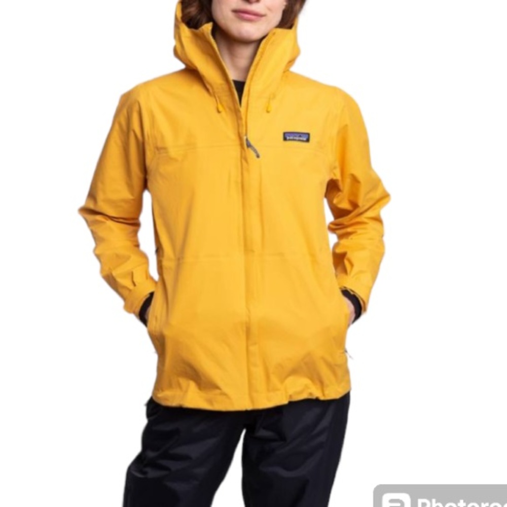 NWOT Patagonia Yellow  Shell Jacket Size M